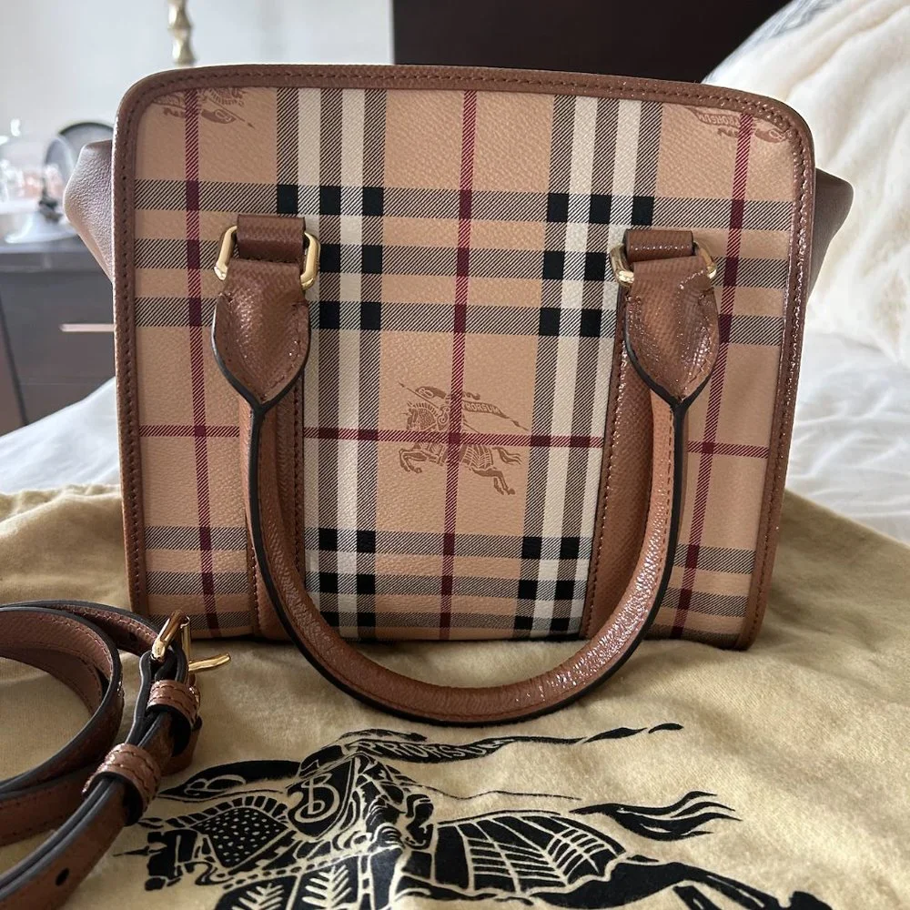 Authentic Burberry Small Haymarket Patent Dinton Tote - Picture 2 of 6